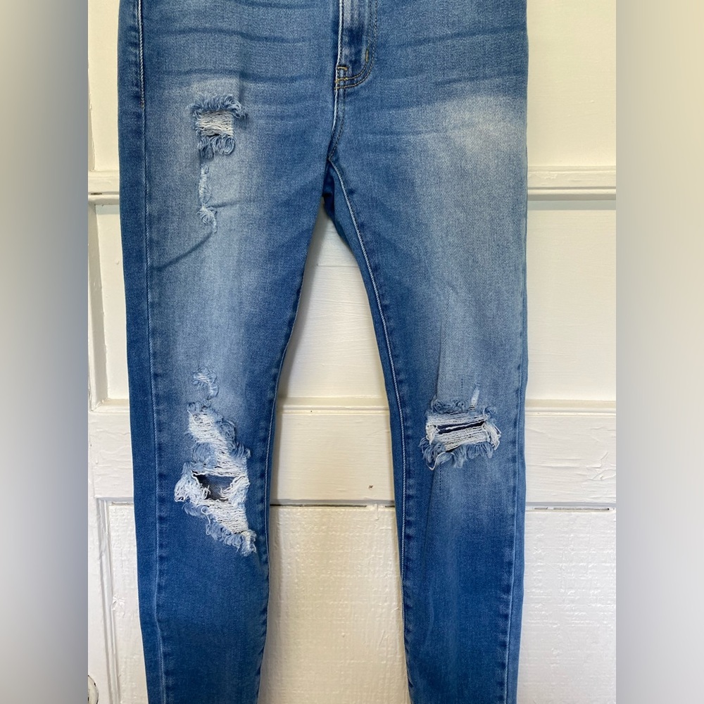 KANCAN SUMMER DISTRESSED KNEE JEANS 3/25